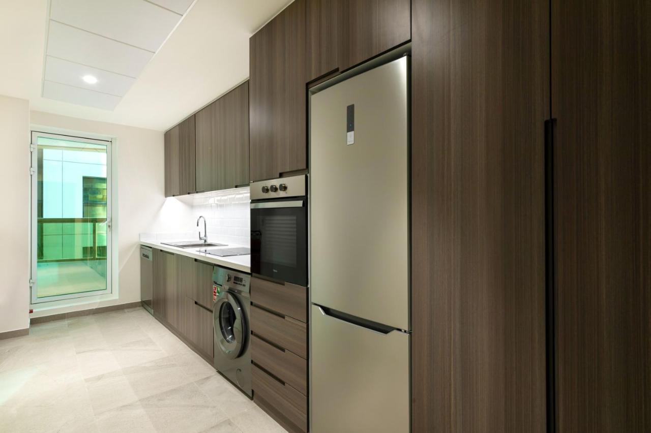 Apartamento Maison Privee - Millennium Executive Tower Dubái Exterior foto